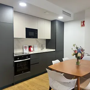 https://apartamentos-arcos-de-montemar.1costadelsol.com