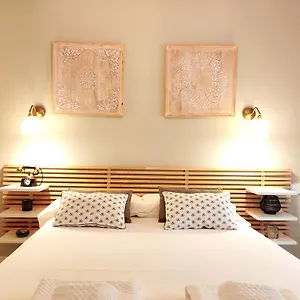  Apartment 80s Loft Vintage 15' Malaga Airport Free Guest Parking Spain